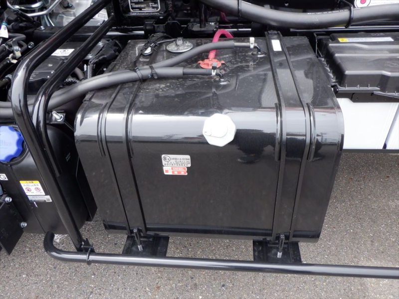 R7 フォワード アームロール 登録未使用車|中古トラックの販売・買取・査定のアイナビ