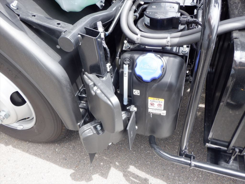 R7 フォワード アームロール 登録未使用車|中古トラックの販売・買取・査定のアイナビ