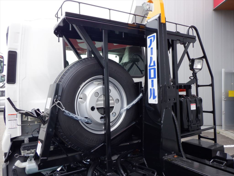 R7 フォワード アームロール 登録未使用車|中古トラックの販売・買取・査定のアイナビ