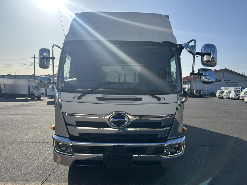 日野レンジャー 冷蔵冷凍車 ▲5℃設定 跳ね上げゲート|中古トラックの販売・買取・査定のアイナビ