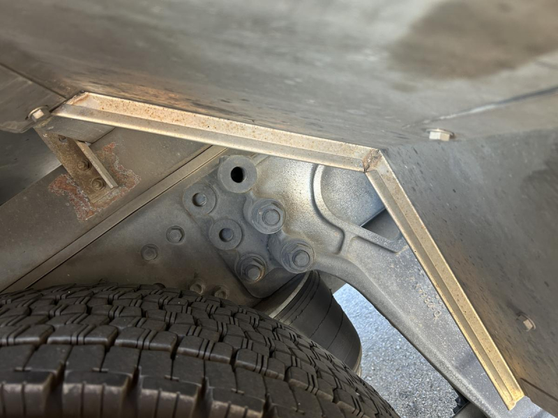 日野レンジャー 冷蔵冷凍車 ▲5℃設定 跳ね上げゲート|中古トラックの販売・買取・査定のアイナビ