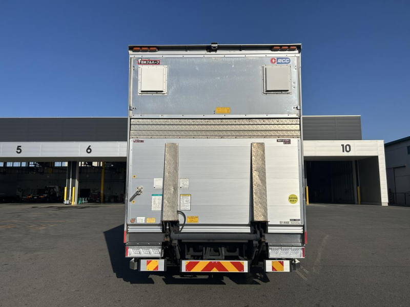日野レンジャー 冷蔵冷凍車 ▲5℃設定 跳ね上げゲート|中古トラックの販売・買取・査定のアイナビ