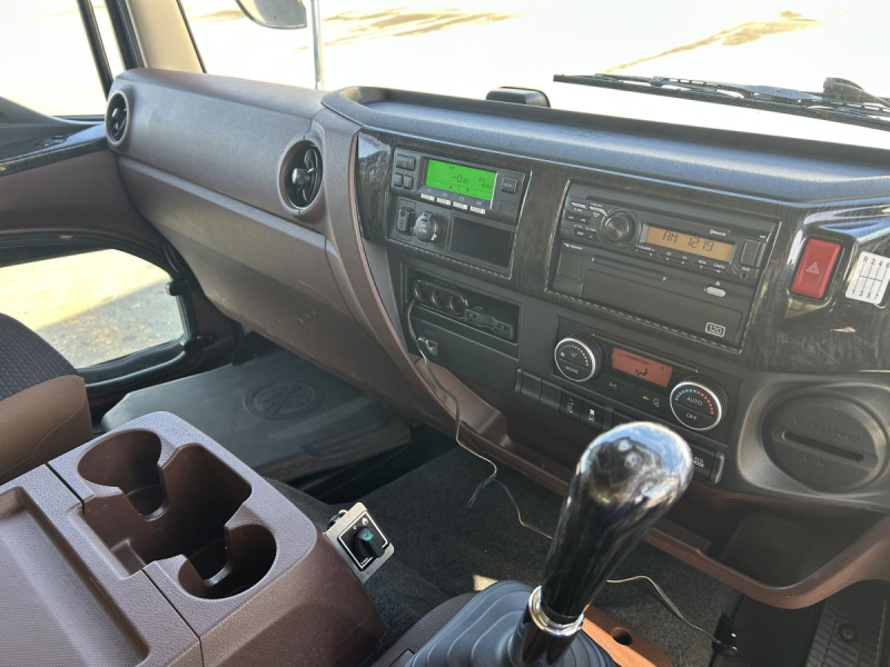 日野レンジャー 冷蔵冷凍車 ▲5℃設定 跳ね上げゲート|中古トラックの販売・買取・査定のアイナビ