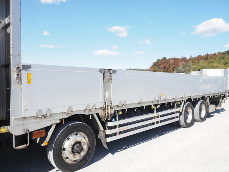 いすゞ 平ボディ ギガ|中古トラックの販売・買取・査定のアイナビ