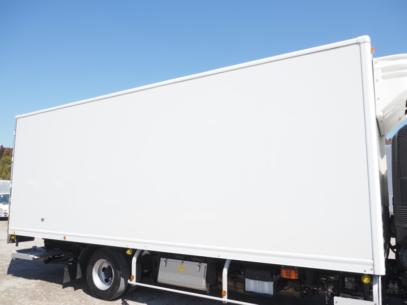 日野 冷凍バン レンジャー|中古トラックの販売・買取・査定のアイナビ