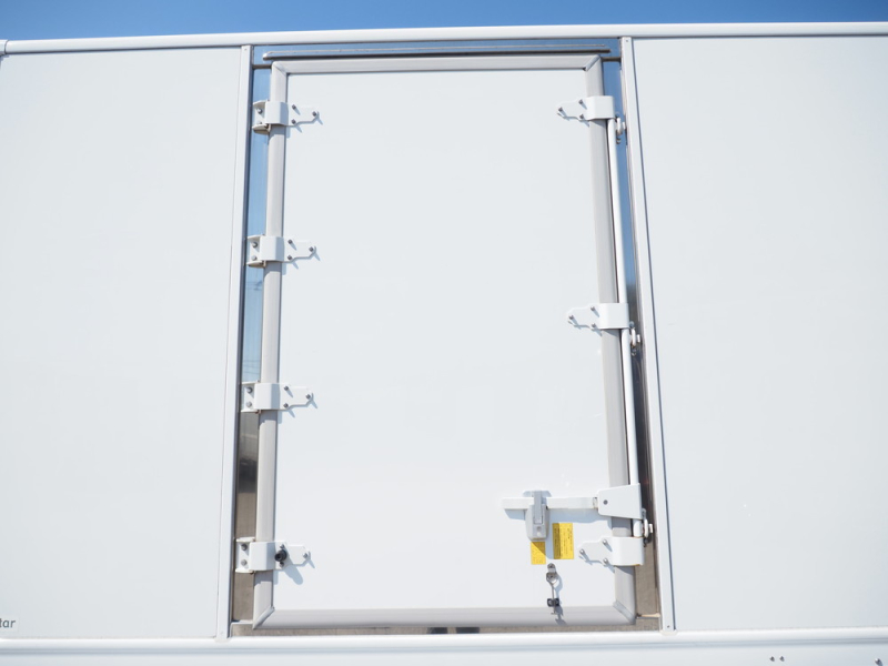 日野 冷凍バン レンジャー|中古トラックの販売・買取・査定のアイナビ