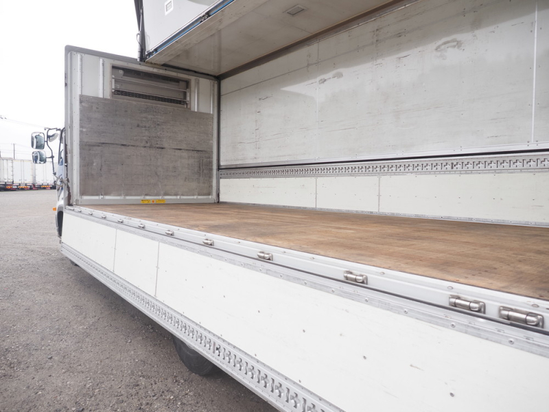 日野 冷凍ウイング レンジャープロ|中古トラックの販売・買取・査定のアイナビ