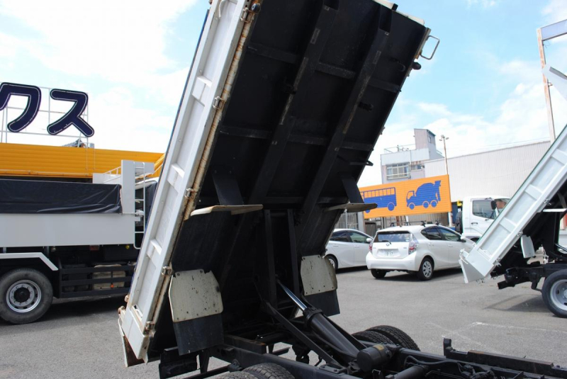 H23 デュトロ ダンプ 積載2t|中古トラックの販売・買取・査定のアイナビ