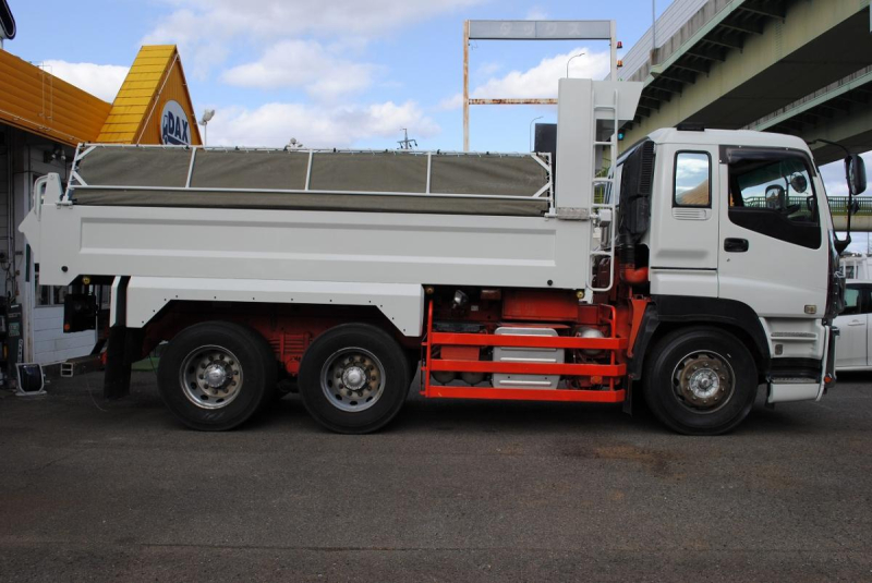 H26 ギガ ダンプ 積載9.1|中古トラックの販売・買取・査定のアイナビ