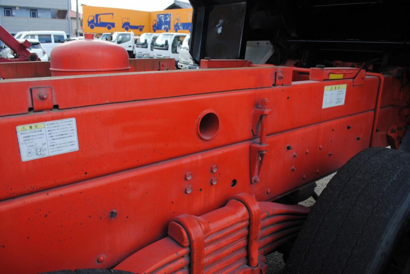 H26 ギガ ダンプ 積載9.1|中古トラックの販売・買取・査定のアイナビ