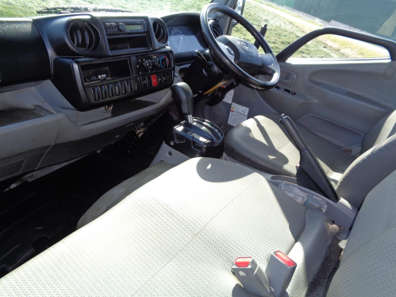 車検たっぷり令和3年式デュトロダンプ低走行3t4ナンバー|中古トラックの販売・買取・査定のアイナビ