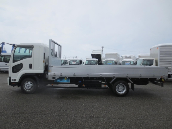 いすゞフォワードアルミ平|中古トラックの販売・買取・査定のアイナビ