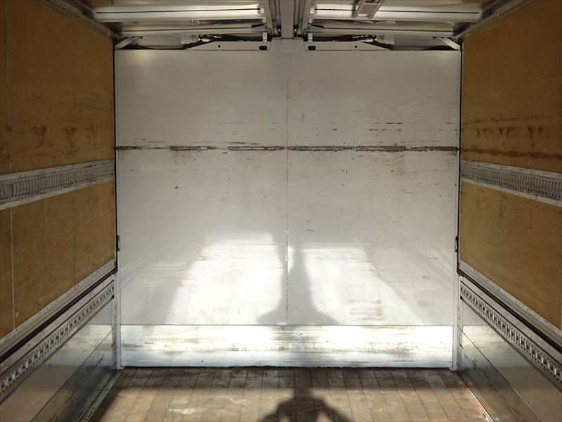 増t6.7mワイド跳上ゲート|中古トラックの販売・買取・査定のアイナビ