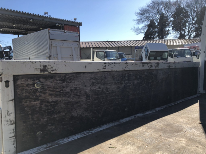 Wキャブ 10尺 フルフラットロー|中古トラックの販売・買取・査定のアイナビ