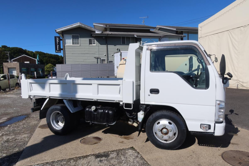 高床ダンプ 積載3000kg 新明和製|中古トラックの販売・買取・査定のアイナビ