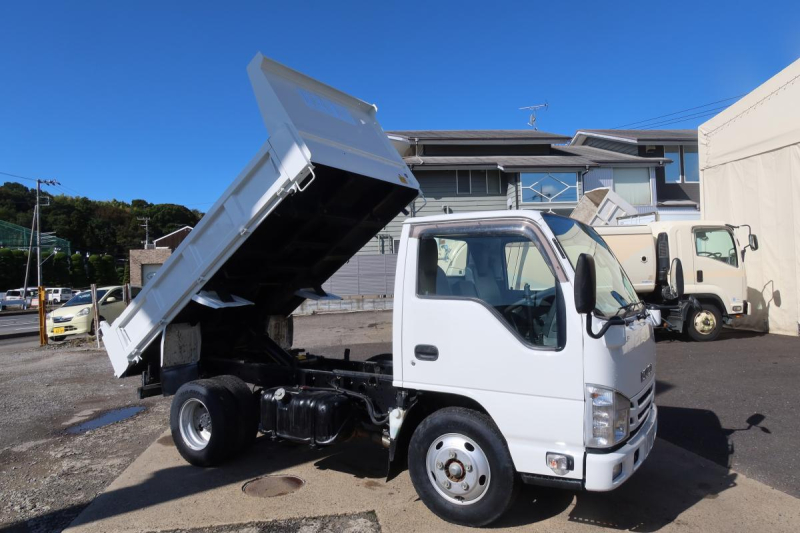 高床ダンプ 積載3000kg 新明和製|中古トラックの販売・買取・査定のアイナビ