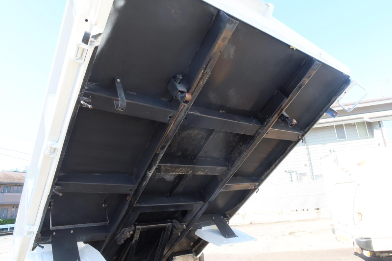 高床ダンプ 積載3000kg 新明和製|中古トラックの販売・買取・査定のアイナビ