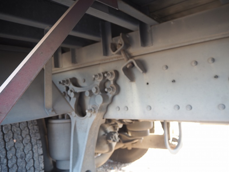 UDクオン平アルミブロック高床2デフアルミブロック平ボディ|中古トラックの販売・買取・査定のアイナビ