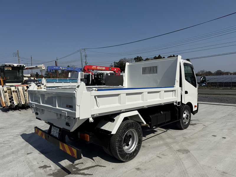 デュトロ新明和ローダーダンプコボレーン積載3.65tワイド幅|中古トラックの販売・買取・査定のアイナビ