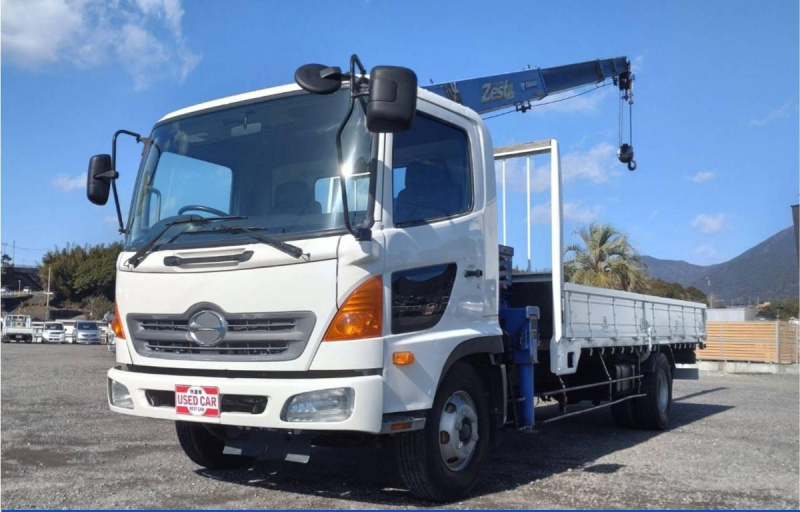 日野自動車レンジャー 4tユニック 4段クレーン ラジコン有り|中古トラックの販売・買取・査定のアイナビ