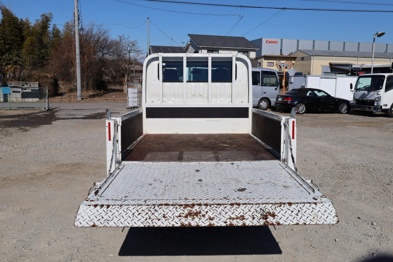 デュトロ|中古トラックの販売・買取・査定のアイナビ