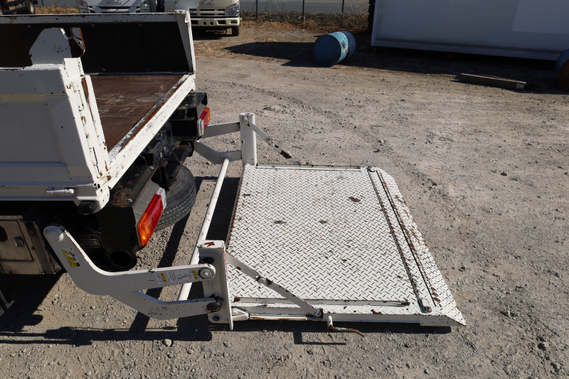 デュトロ|中古トラックの販売・買取・査定のアイナビ