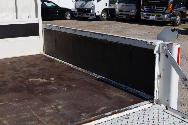 デュトロ|中古トラックの販売・買取・査定のアイナビ