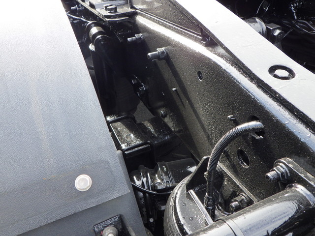 日産UDQKG-GK5XABSヘッド第五輪荷重9.6tハイルーフ|中古トラックの販売・買取・査定のアイナビ