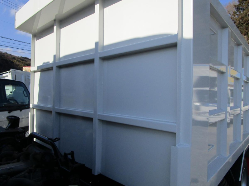 深ダンプ リア片開き 車検R8年12月|中古トラックの販売・買取・査定のアイナビ