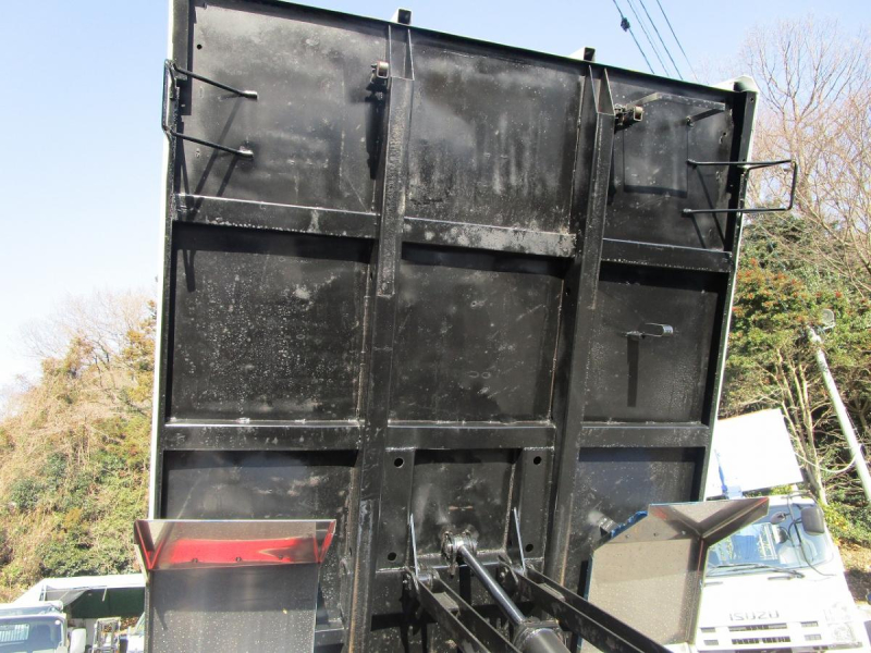 深ダンプ リア片開き 車検R8年12月|中古トラックの販売・買取・査定のアイナビ