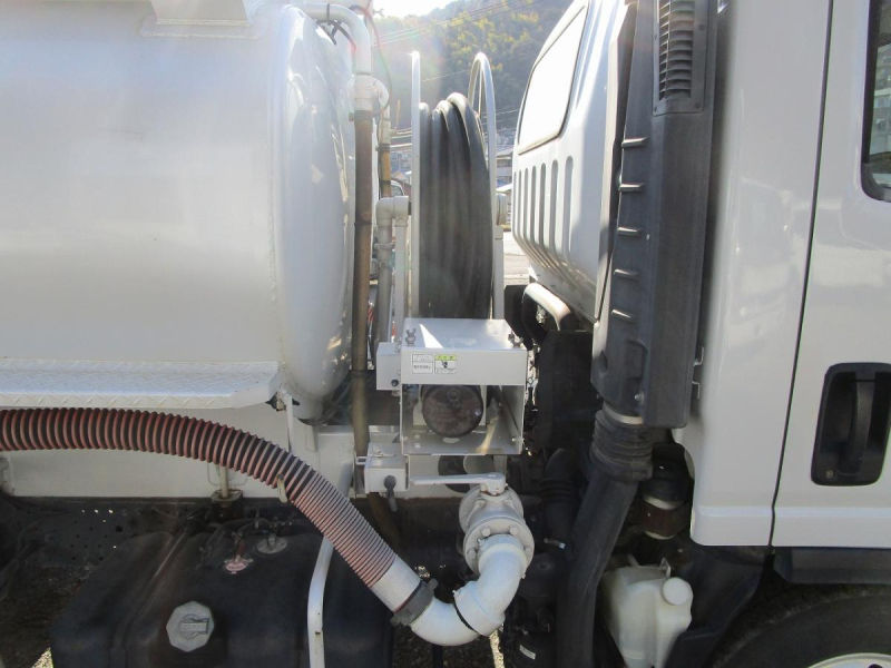 4.5KL 3室 消防書類有り|中古トラックの販売・買取・査定のアイナビ