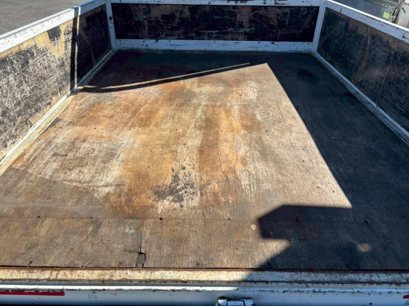 Wキャブ 10尺 リアWタイヤ ガソリン車|中古トラックの販売・買取・査定のアイナビ