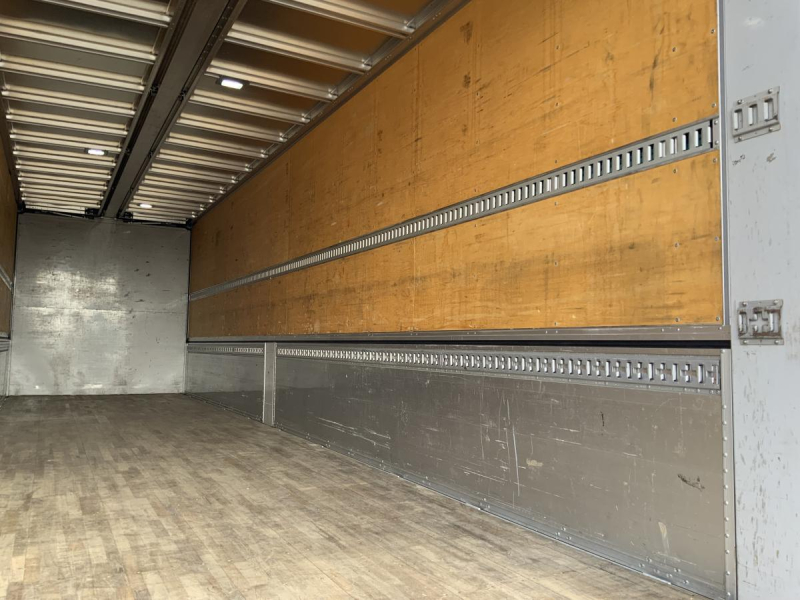 車検付⭐️R1クオン 4軸低床ウイング 積載13.9tワンオーナー|中古トラックの販売・買取・査定のアイナビ