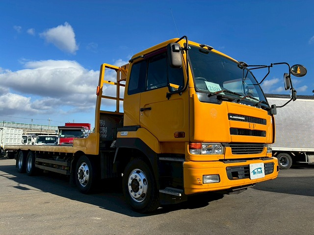 セーフティローダー8×44軸低床2デフリーフサスペンション|中古トラックの販売・買取・査定のアイナビ