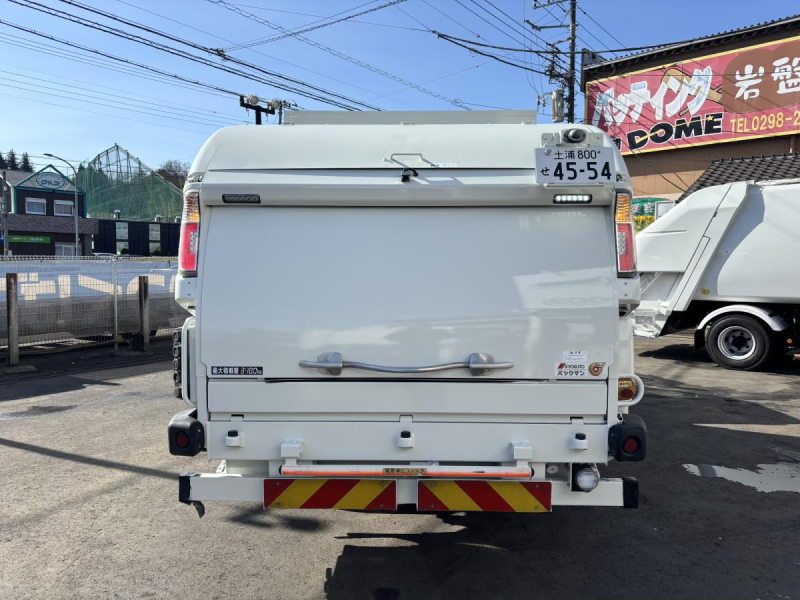 ワイド幅 巻き込みパッカー車 極東製6.2立米 積載3100kg|中古トラックの販売・買取・査定のアイナビ