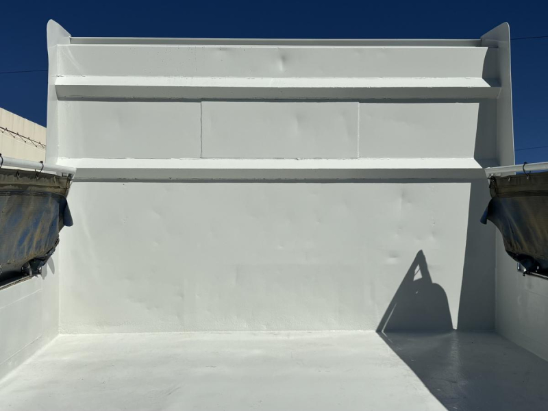 フォワード 4tダンプ 新明和製 電動コボレーン付き|中古トラックの販売・買取・査定のアイナビ