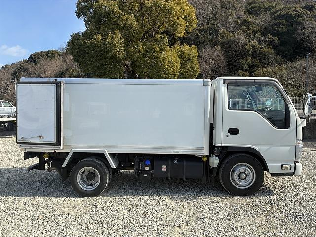 マツダ バン車|中古トラックの販売・買取・査定のアイナビ