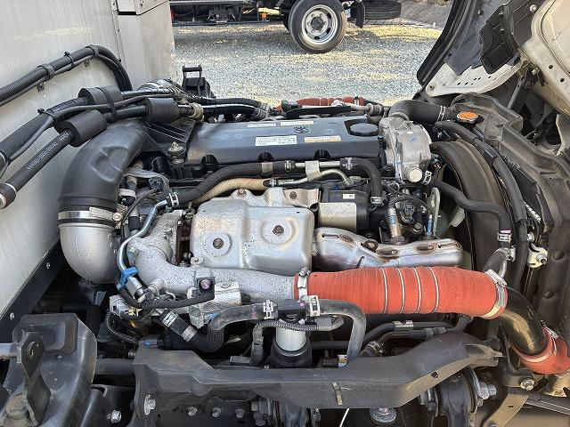 マツダ バン車|中古トラックの販売・買取・査定のアイナビ