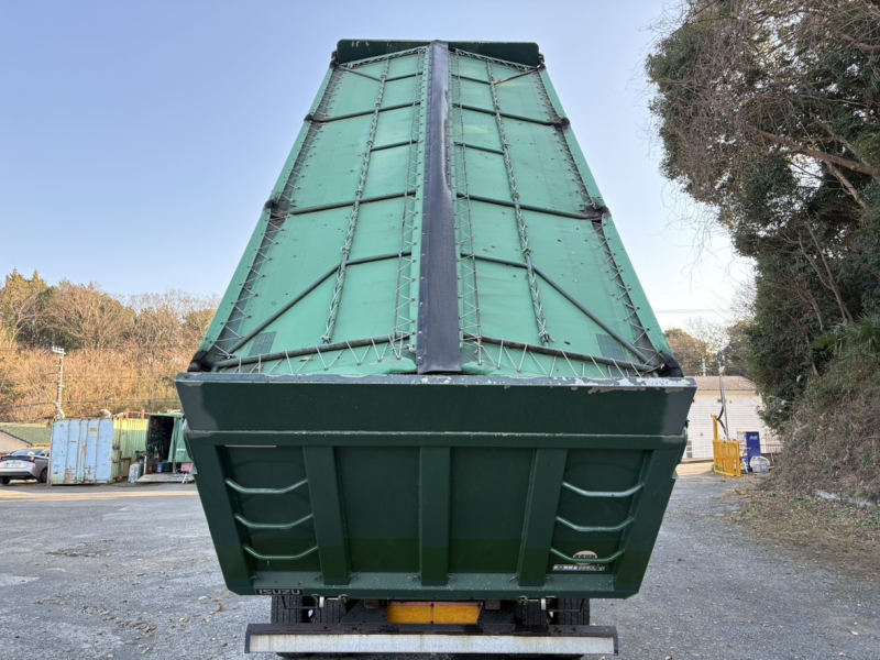 H17年式、ギガ、深ダンプ|中古トラックの販売・買取・査定のアイナビ