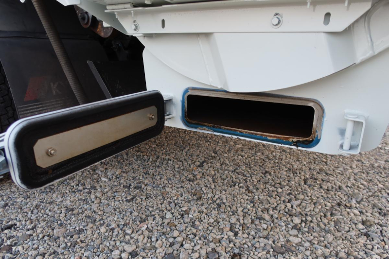 ワイド幅 巻き込みパッカー車 極東製6.2立米 積載3100kg|中古トラックの販売・買取・査定のアイナビ