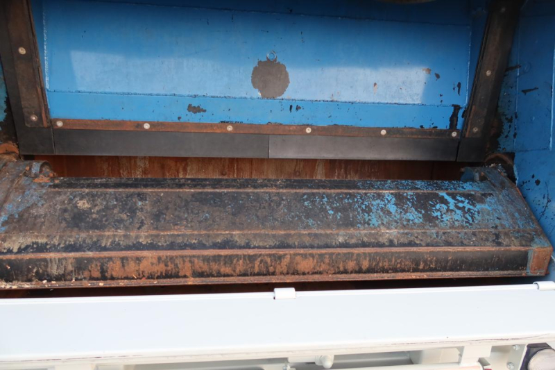 ワイド幅 巻き込みパッカー車 極東製6.2立米 積載3100kg|中古トラックの販売・買取・査定のアイナビ