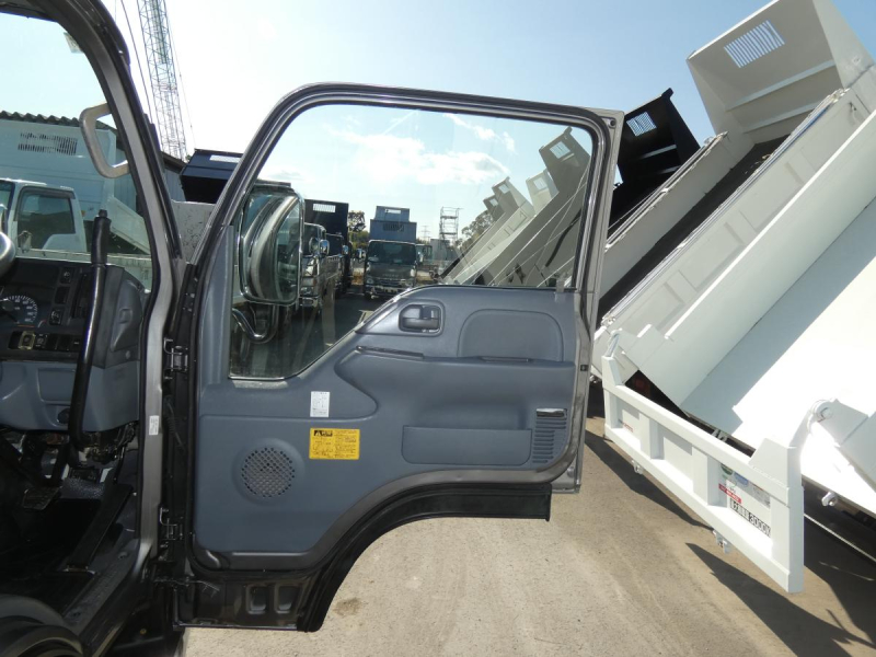 2トン ダンプ 5速マニュアル 260110|中古トラックの販売・買取・査定のアイナビ