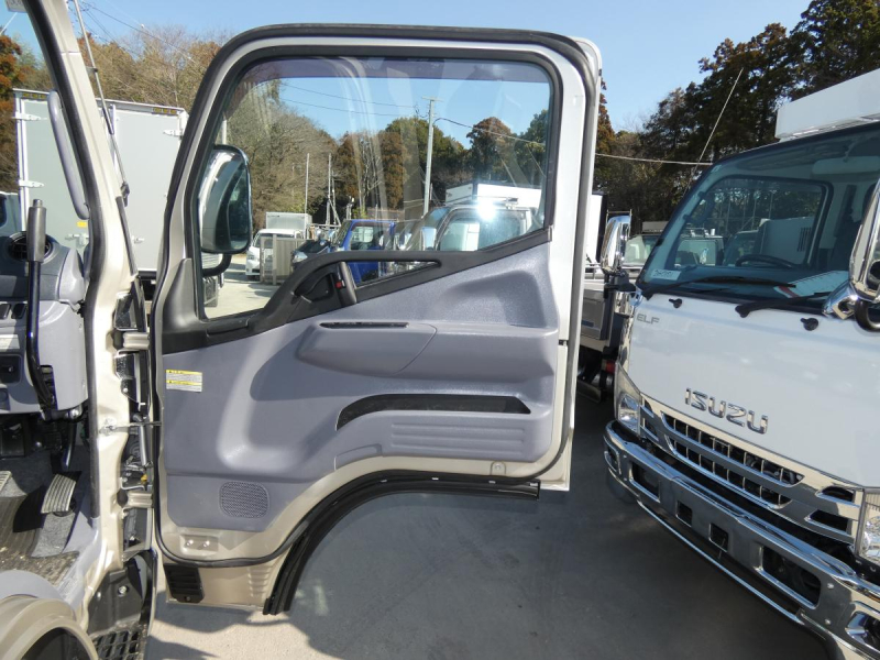 H26 3トン　5速マニュアル　ダンプ|中古トラックの販売・買取・査定のアイナビ