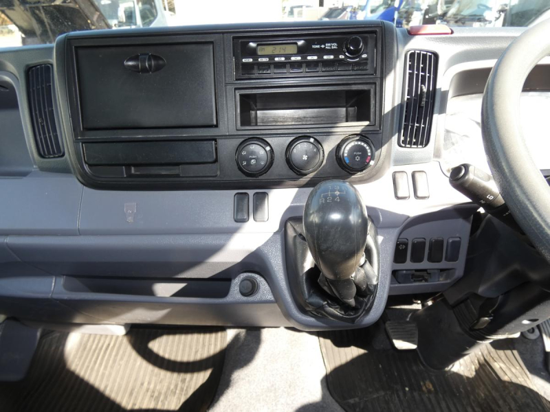 H26 3トン　5速マニュアル　ダンプ|中古トラックの販売・買取・査定のアイナビ