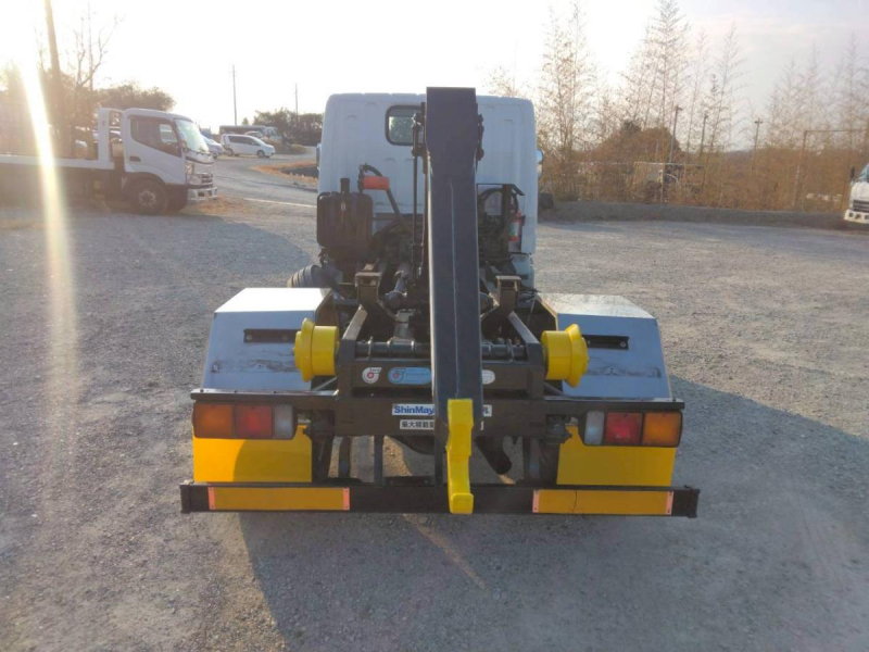 H17年 キャンター3tアームロール No.1042|中古トラックの販売・買取・査定のアイナビ