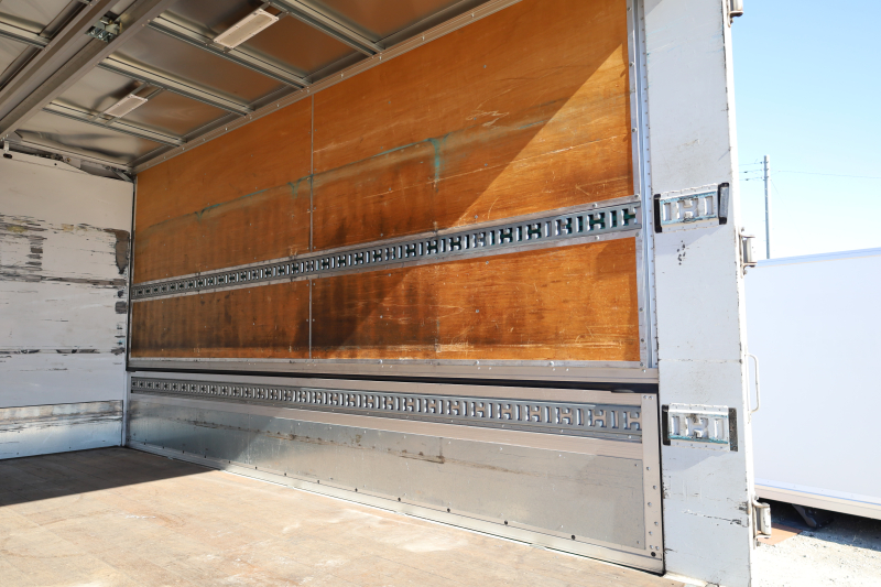 キャンター|中古トラックの販売・買取・査定のアイナビ