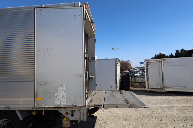 キャンター|中古トラックの販売・買取・査定のアイナビ