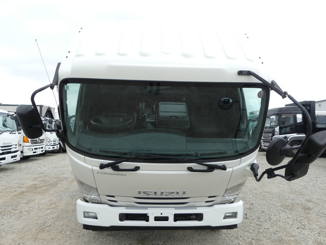 【低走行×最大積載量3650kg】いすゞ/フォワード|中古トラックの販売・買取・査定のアイナビ