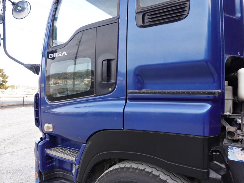 大型ダンプ|中古トラックの販売・買取・査定のアイナビ