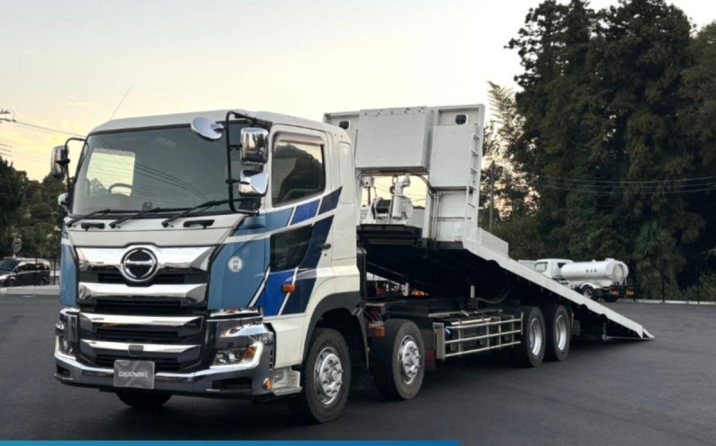 セーフティーローダー4軸低床エアサスウインチラジコン|中古トラックの販売・買取・査定のアイナビ